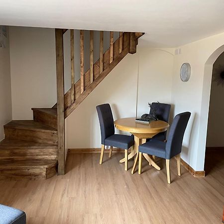 Bluebell Cottage At The Old Tractor Barn 브래클리 외부 사진